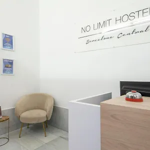 No Limit Central Hostel Barcelona