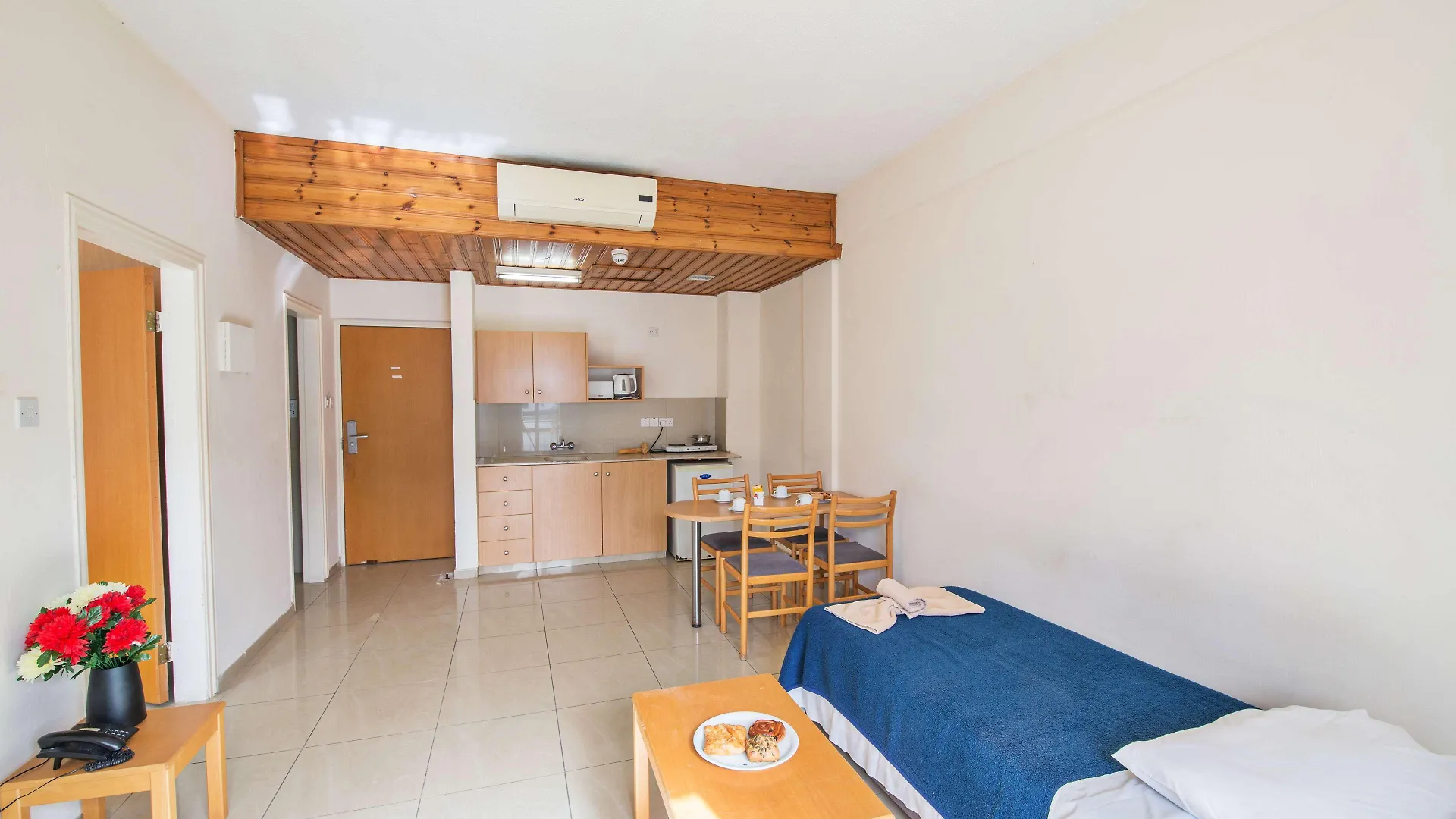 *** Apart Otel Anthea Hotel Apartments Aya Napa Kıbrıs